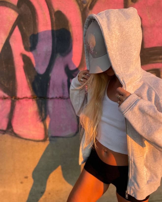 Šedá a růžová 🩶🩷 Odstíny z naší nové kolekce.